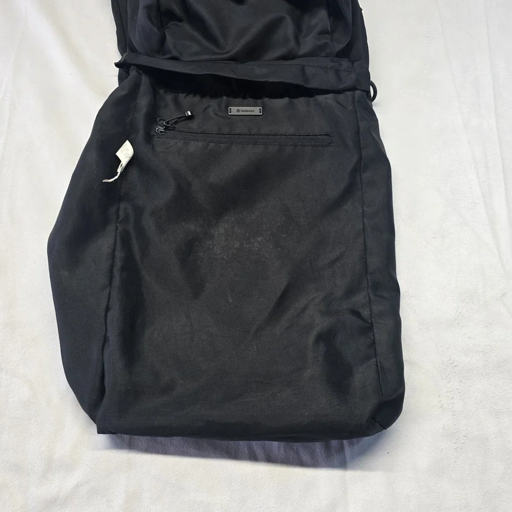 lululemon athletica small rip